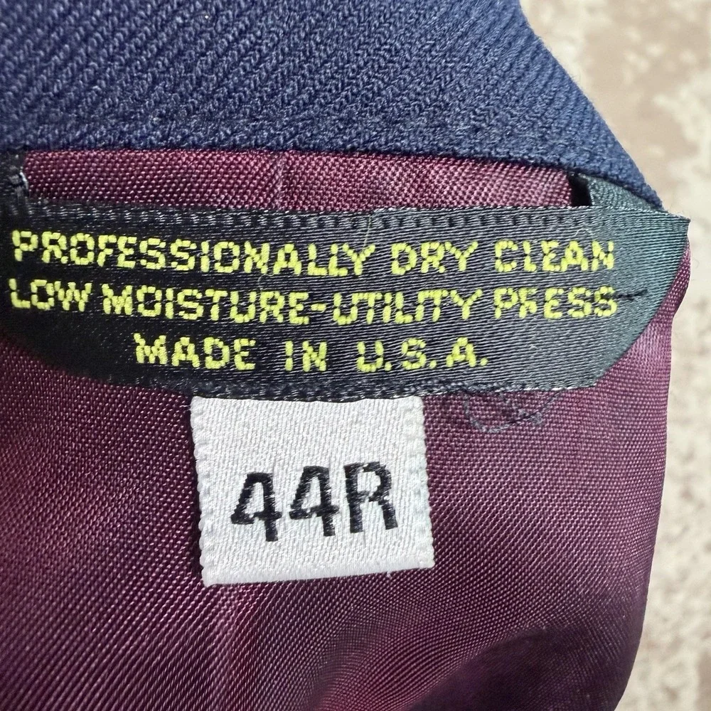 Vintage LL Bean Blazer Mens 44R Navy Blue Gold Button Sport Coat Polyester USA